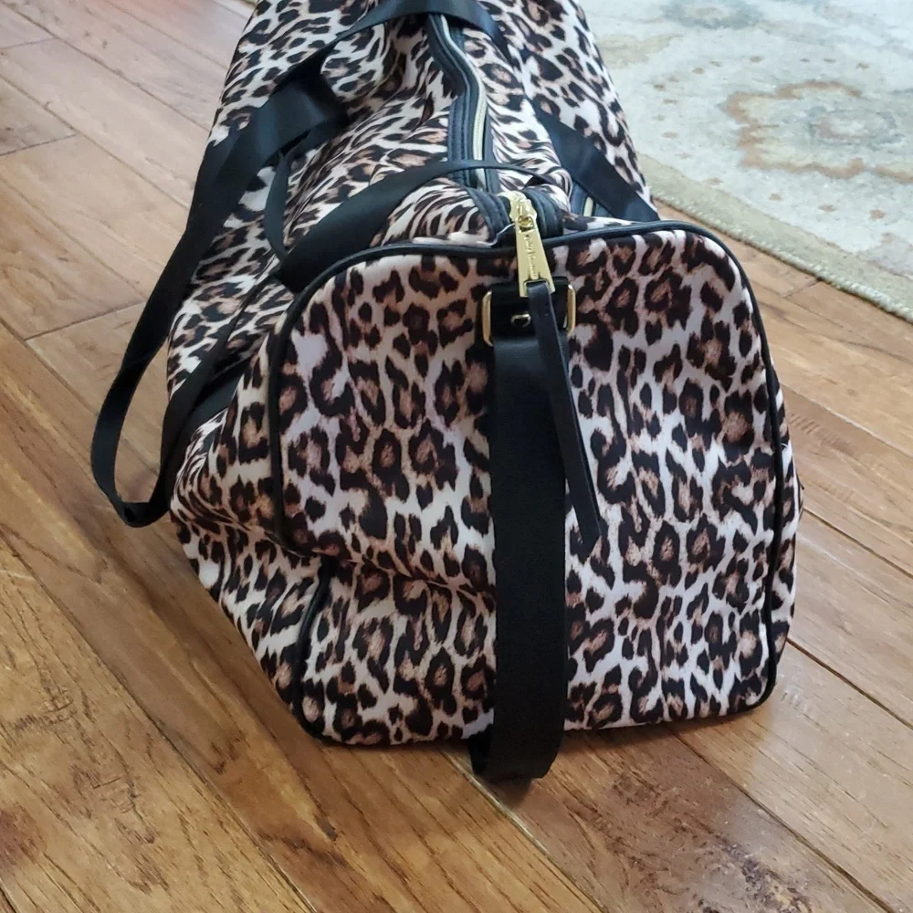 Juicy Couture Leopard Print Weekender Travel Duffel Bag - Picture 7 of 14